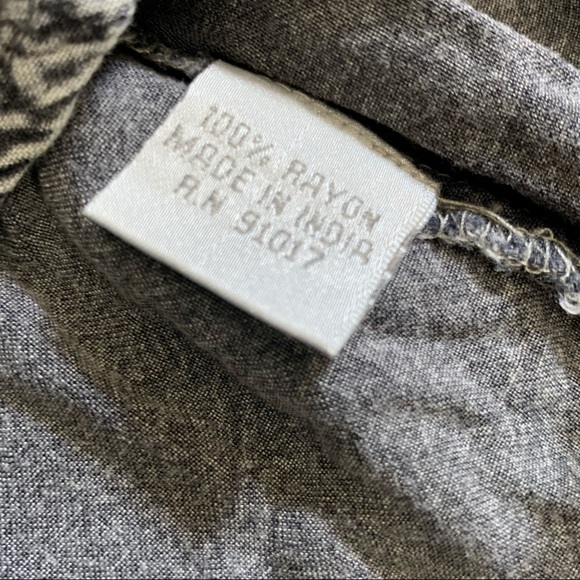 Solitare Boho Mineral Wash Embroidered Bell Sleeve Top Gray Size Medium - Picture 11 of 11